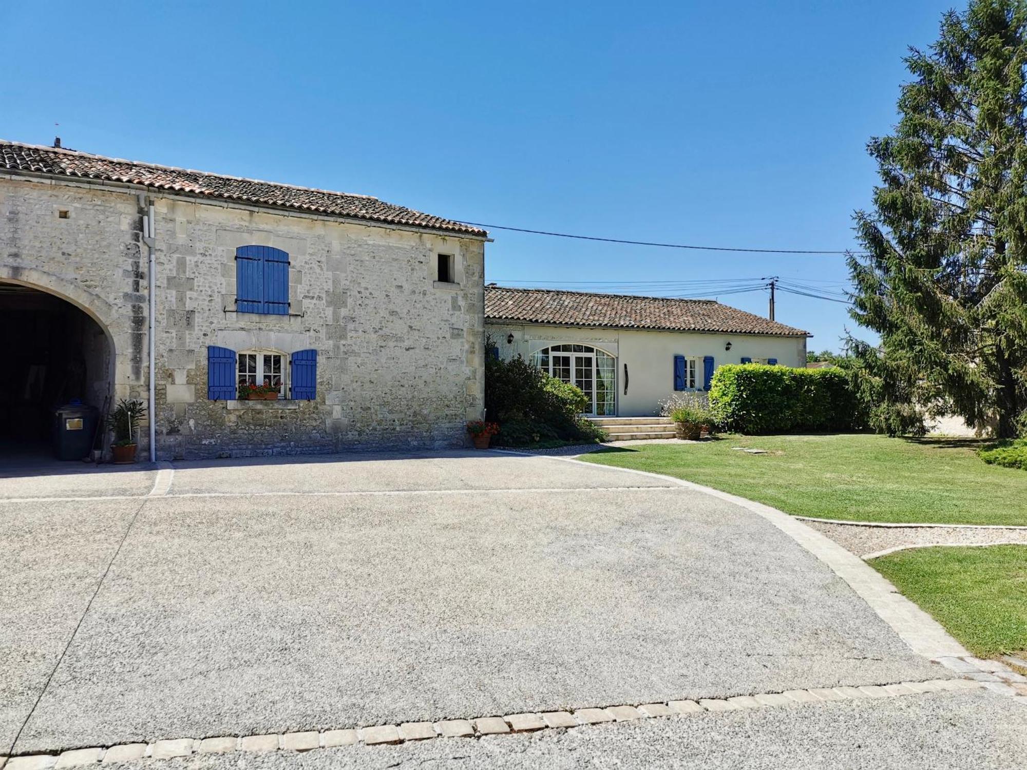 L'ancienne Distillerie Hébergement de vacances Segonzac (Charente)